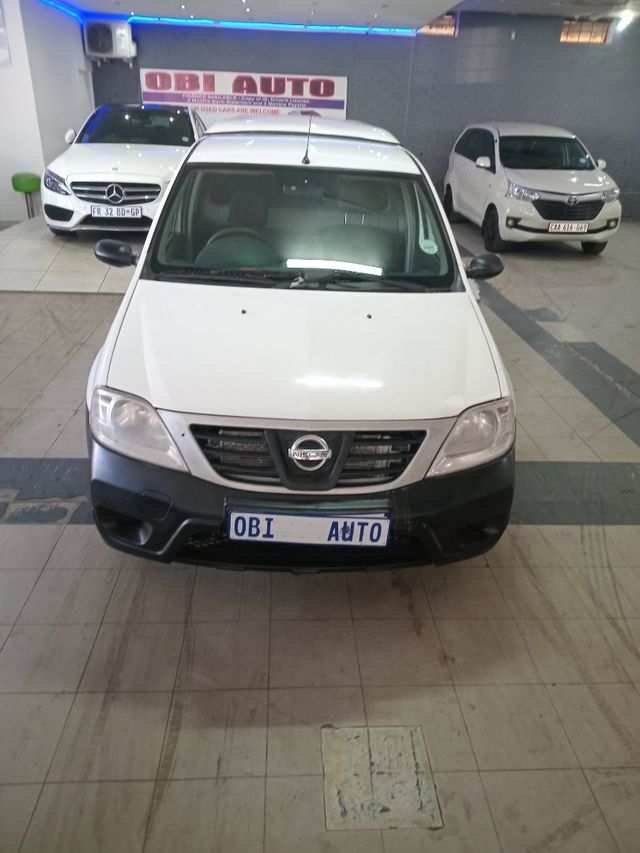 2017 Nissan NP200 1.6 A/C Safety Pack, photo 2