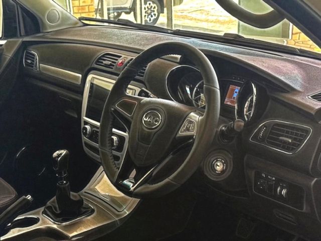 2026 JAC T6 2.0 CTI Lux Single-Cab, photo 3
