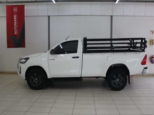 2026 Toyota Hilux 2.4 GD-6 Raised Body Raider Auto Single-Cab, photo 2