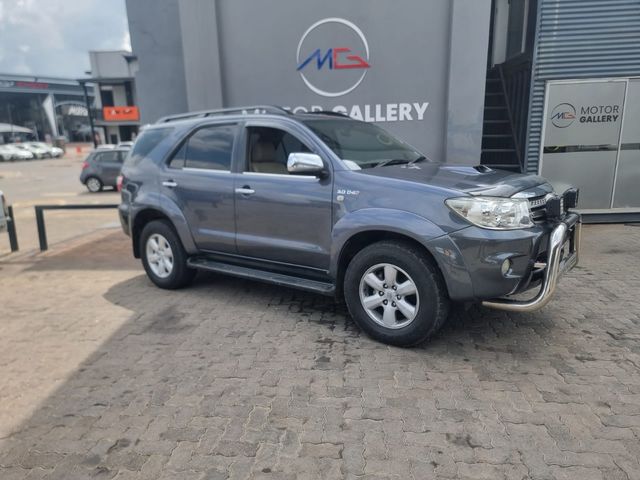 2010 Toyota Fortuner 3.0 D-4D Raised Body