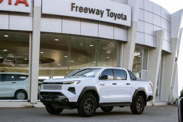 2026 Toyota Hilux 2.8 GD-6 RB Legend Auto Double-Cab (Mhev)