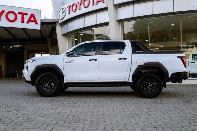 2026 Toyota Hilux 2.8 GD-6 RB Legend Auto Double-Cab (Mhev), photo 2