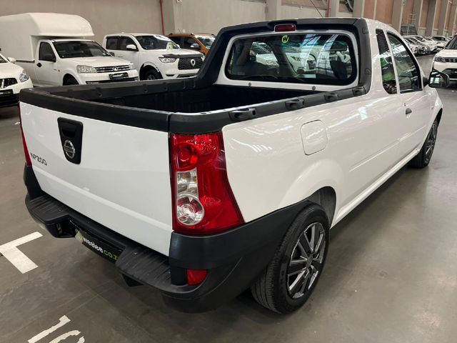 2021 Nissan NP200 1.6 A/C Safety Pack, photo 3