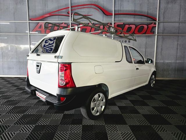 2022 Nissan NP200 1.6 A/C Safety Pack, photo 3