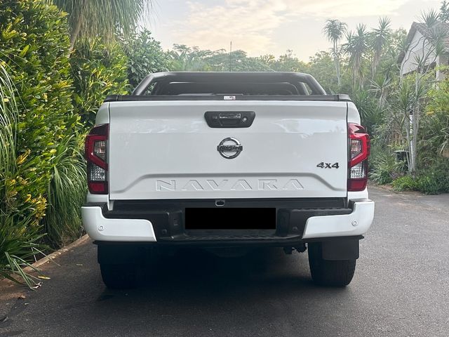2023 Nissan Navara 2.5 DDTi LE Plus 4X4 Auto Double-Cab, photo 5