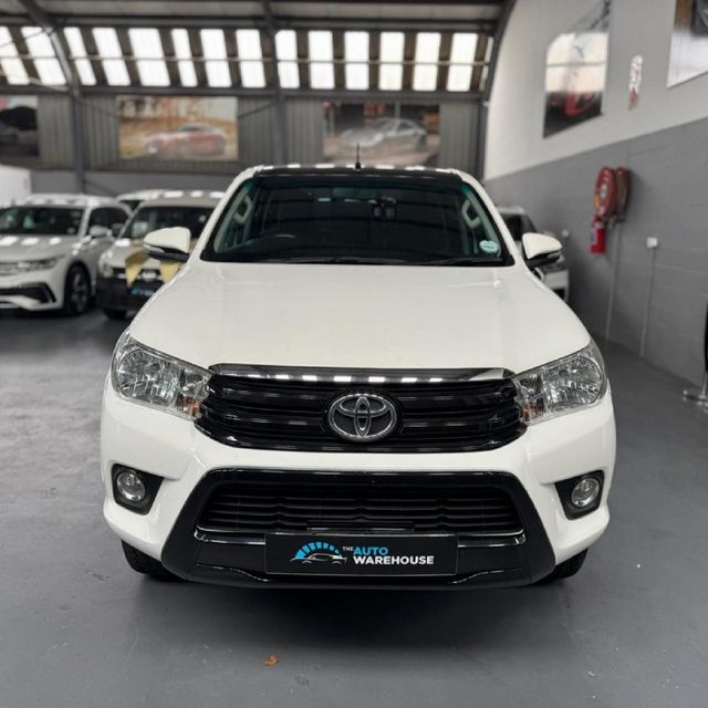 2017 Toyota Hilux 2.8 GD-6 Raised Body Raider Double-Cab Auto, photo 2