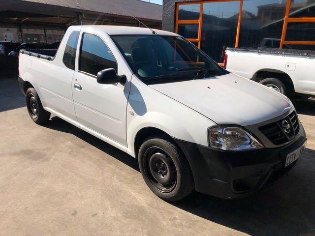 2023 Nissan NP200 1.6 SE, photo 2