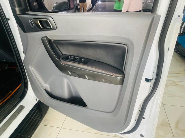 2018 Ford Ranger 3.2 TDCi Wildtrak Auto Double-Cab, photo 3