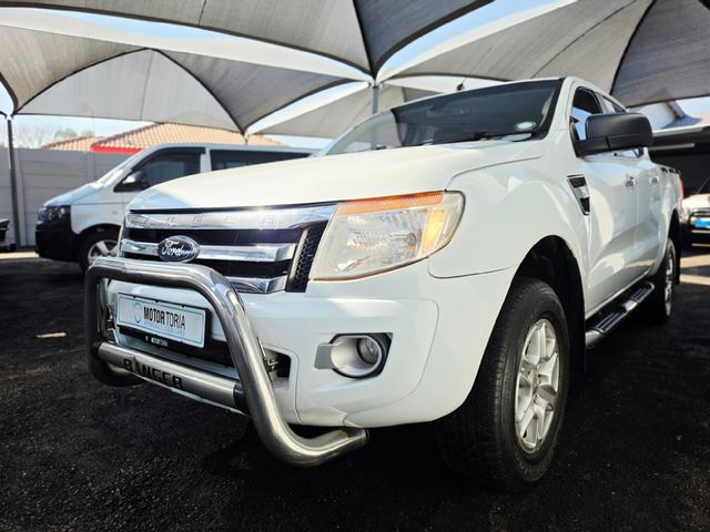 2015 Ford Ranger 3.2 TDCi XLT Auto Double-Cab, photo 3