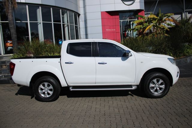 2019 Nissan Navara 2.3D SE Auto Double-Cab, photo 2
