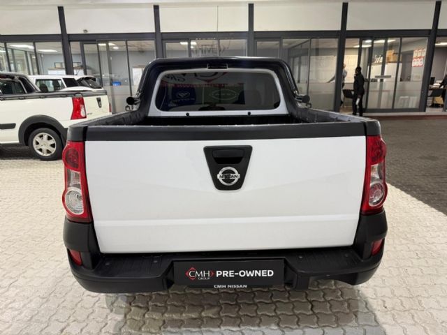 2024 Nissan NP200 1.6 A/C Safety Pack, photo 4
