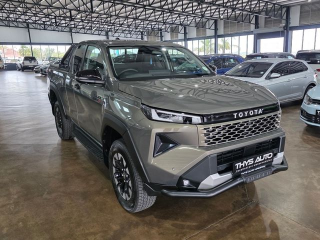 2026 Toyota Hilux 2.8 GD-6 RB Raider X 4x4 Auto Extended Cab, photo 3