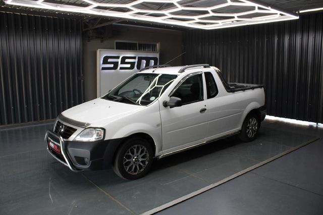 2020 Nissan NP200 1.6 A/C Safety Pack, photo 3