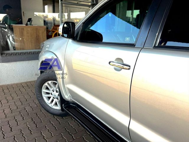 2011 Toyota Fortuner 2.5 D-4D Raised Body, photo 5