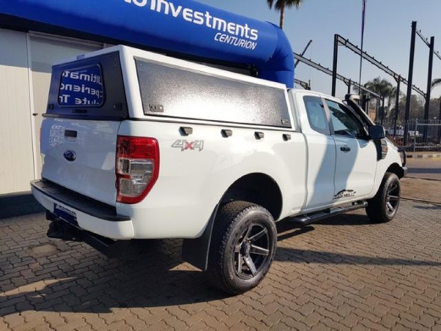 2015 Ford Ranger 3.2 TDCi XLS 4x4 Auto SuperCab, photo 4