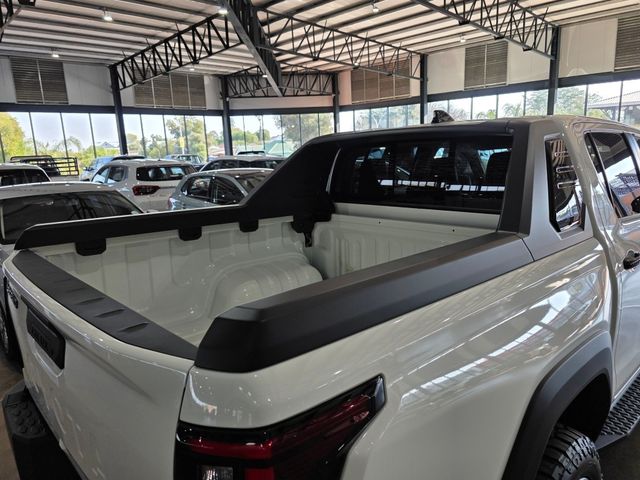 2026 Toyota Hilux 2.8 GD-6 Raised Body Legend Auto Double-Cab, photo 5