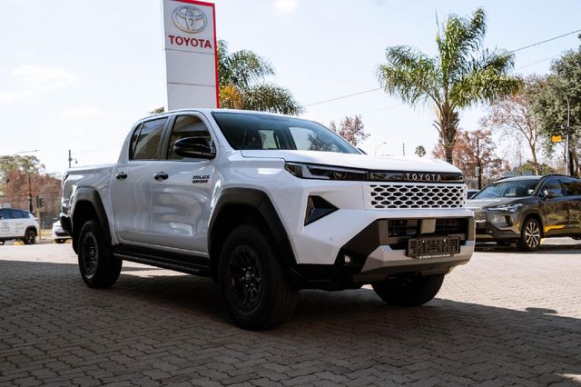 2026 Toyota Hilux 2.8 GD-6 Raider 4x4 Auto Double-Cab, photo 2