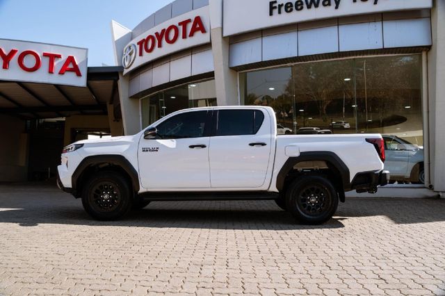 2026 Toyota Hilux 2.8 GD-6 Raider 4x4 Auto Double-Cab, photo 4