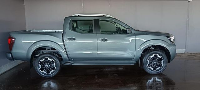 2026 Nissan Navara 2.5 DDTi LE Plus Auto Double-Cab, photo 4