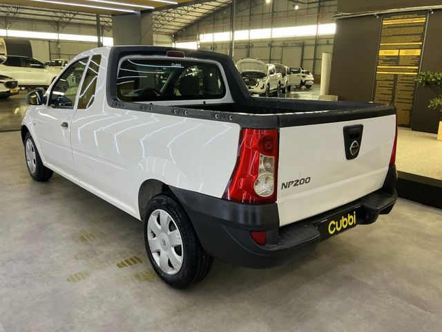 2022 Nissan NP200 1.6 A/C Safety Pack, photo 4