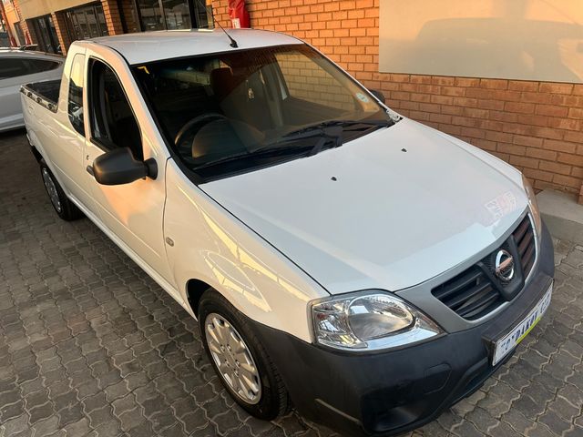 2021 Nissan NP200 1.6, photo 2