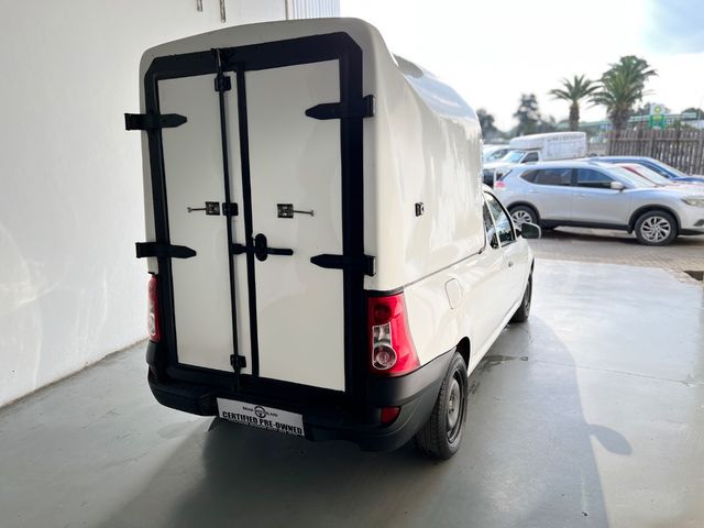 2022 Nissan NP200 1.6 A/C Safety Pack, photo 4