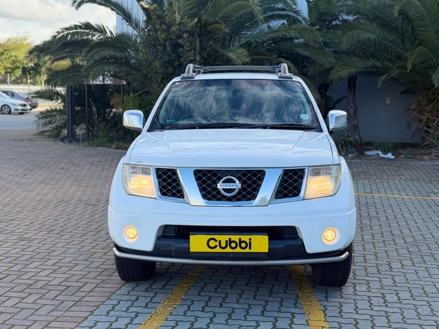 2010 Nissan Navara 2.5 dCi Double-Cab, photo 2