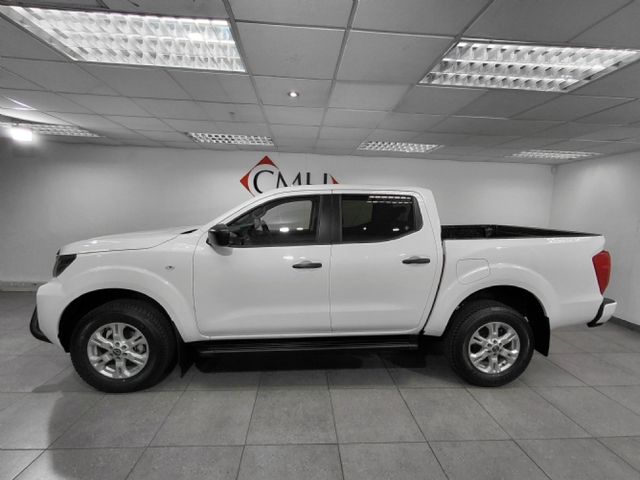 2026 Nissan Navara 2.5 DDTi SE Plus Auto Double-Cab, photo 2