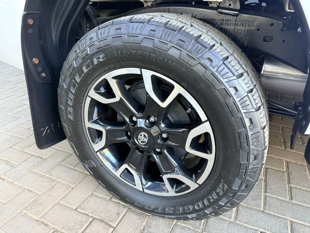 2019 Toyota Hilux 2.8 GD-6 Raised Body Auto Raider Double-Cab, photo 5