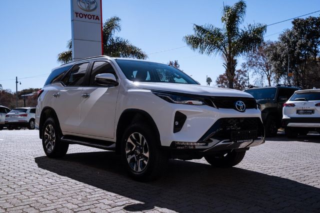 2026 Toyota Fortuner 2.4 GD-6 4x4 Auto, photo 2