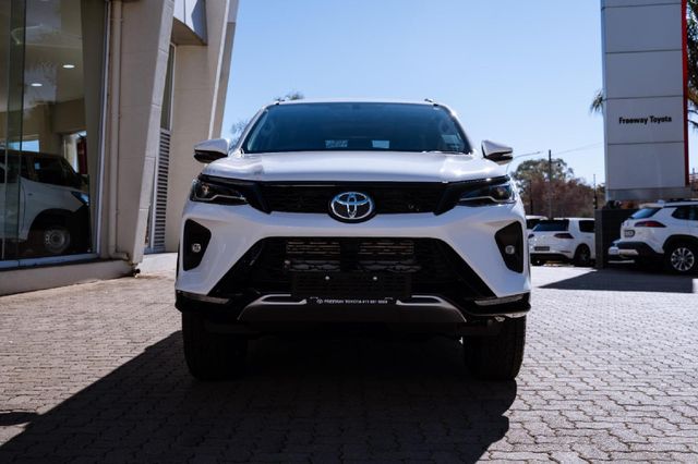 2026 Toyota Fortuner 2.4 GD-6 4x4 Auto, photo 3
