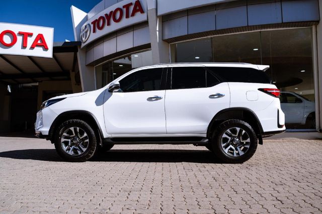 2026 Toyota Fortuner 2.4 GD-6 4x4 Auto, photo 4
