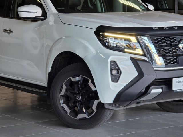 2023 Nissan Navara 2.5 DDTi LE Plus Auto Double-Cab, photo 2