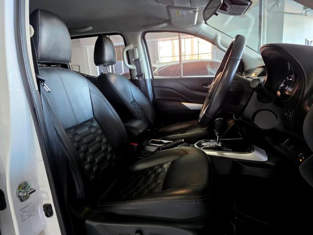 2023 Nissan Navara 2.5 DDTi LE Plus Auto Double-Cab, photo 3