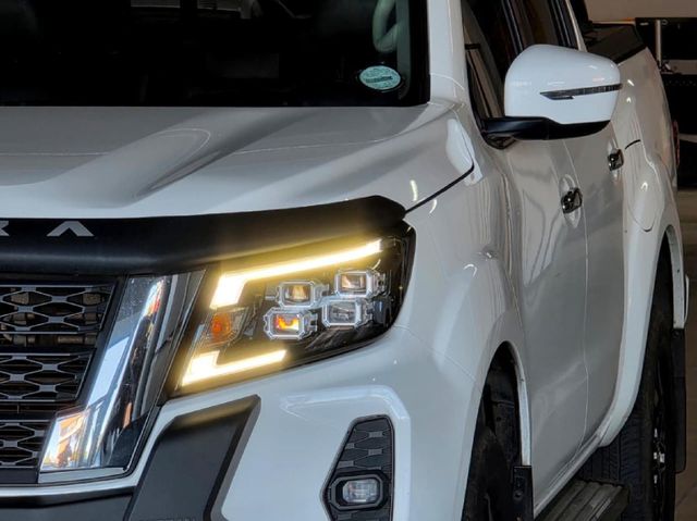 2023 Nissan Navara 2.5 DDTi LE Plus Auto Double-Cab, photo 5