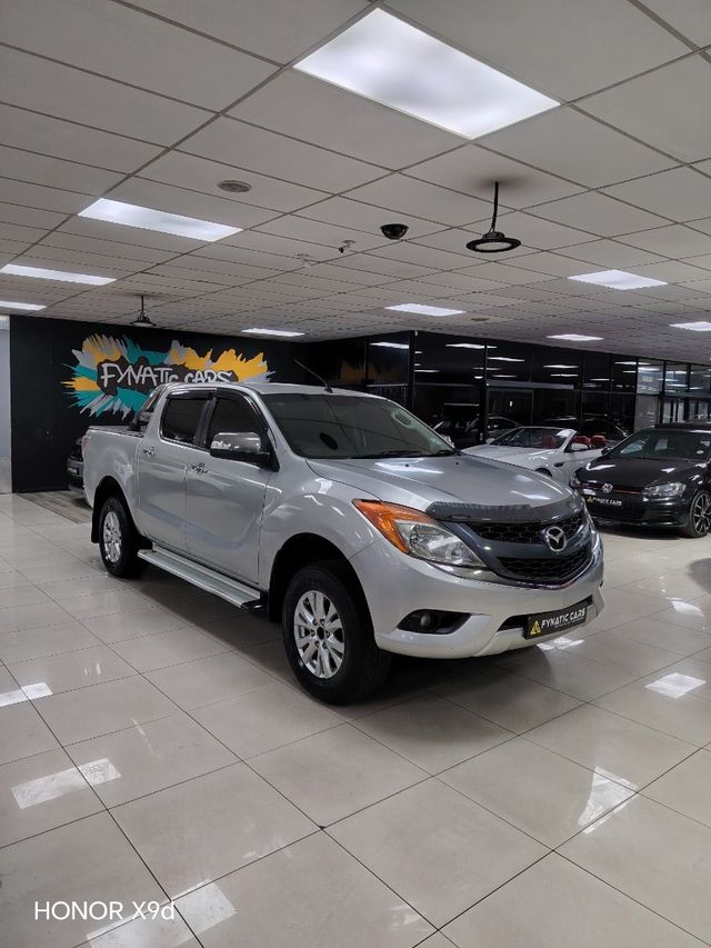 2012 Mazda BT-50 3.2 TDi SLE Auto Double-Cab