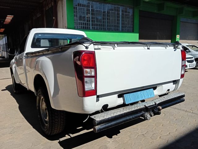 2013 Isuzu KB d 25, photo 5