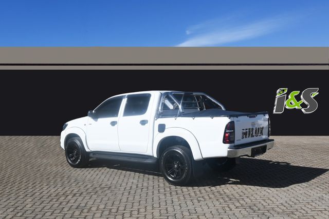 2012 Toyota Hilux 2.5 D-4D SRX 4x4 Double-Cab, photo 2