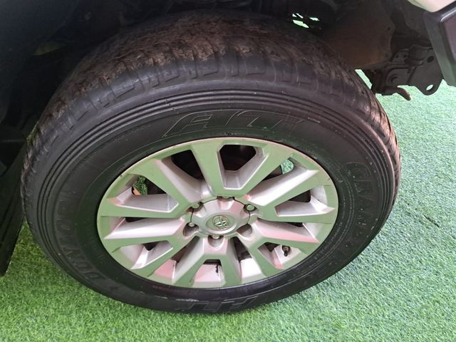 2012 Toyota Hilux 3.0 D-4D Raider 4x4 Auto Double-Cab, photo 4