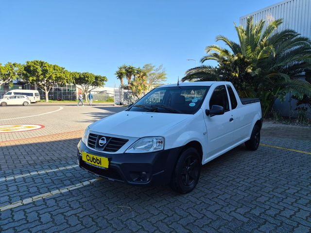 2022 Nissan NP200 1.6 A/C Safety Pack, photo 3