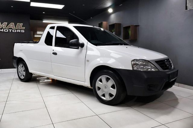 2023 Nissan NP200 1.6 A/C Safety Pack, photo 2