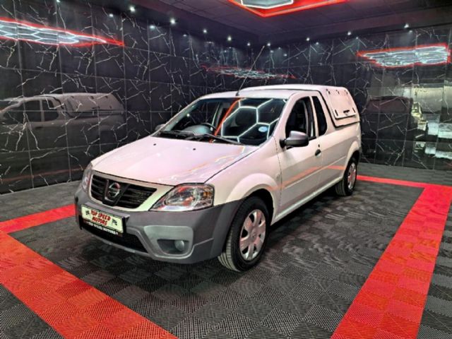 2023 Nissan NP200 1.6 A/C Safety Pack, photo 3
