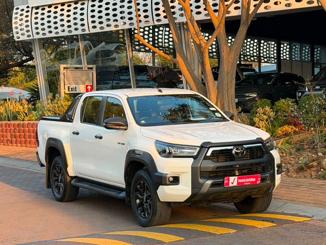 2025 Toyota Hilux 2.8 GD-6 Raised Body Legend RS 4x4 Auto Double-Cab, photo 2