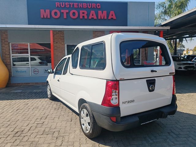 2023 Nissan NP200 1.6 A/C Safety Pack, photo 3