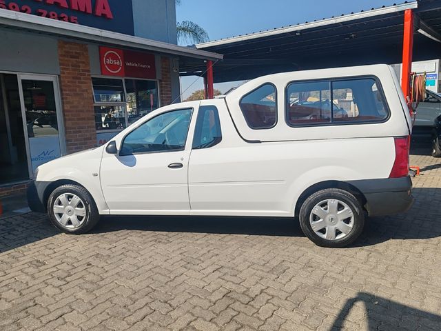 2023 Nissan NP200 1.6 A/C Safety Pack, photo 4
