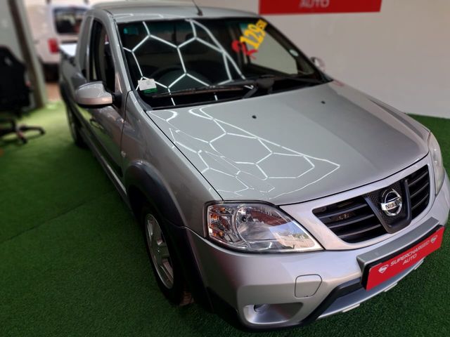 2015 Nissan NP200 1.6 SE, photo 3