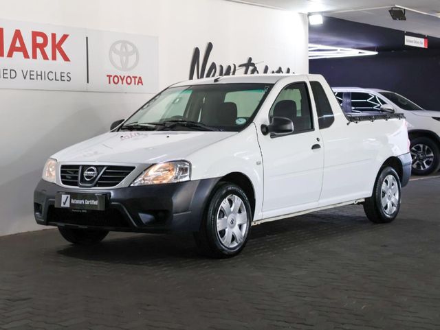2023 Nissan NP200 1.6 A/C Safety Pack, photo 4