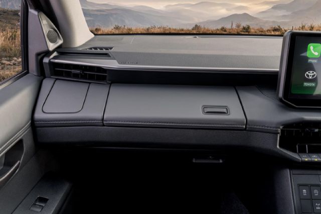 2026 Toyota Hilux 2.8 GD-6 RB SRX Auto Double-Cab, photo 2