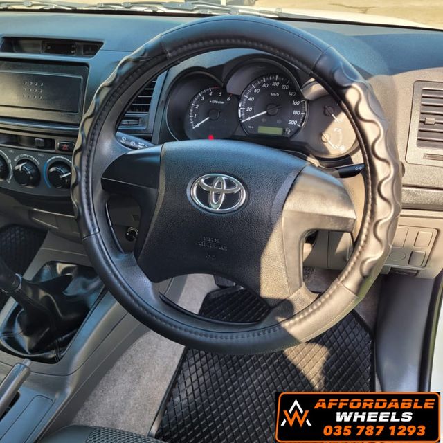 2016 Toyota Hilux 2.5 D-4D S Single-Cab, photo 5