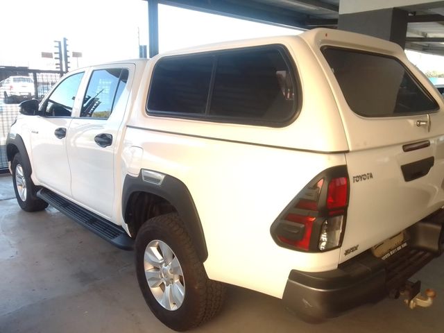 2020 Toyota Hilux 2.4 GD-6 Raised Body SRX Auto Double-Cab, photo 4